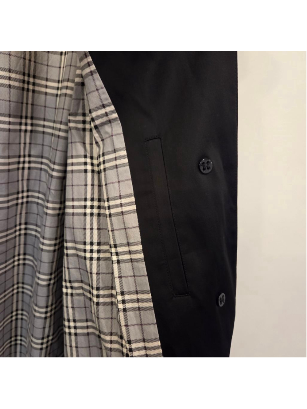 GALLERY Women's Black Trench Coat with Plaid Lining size Large - Picture 8 of 9